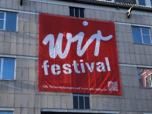 Mehr über den Artikel erfahren Signal gegen Hass und Ausgrenzung: Fraktionen und Stadträt:innen zur Unterstützung des WIR-Festivals