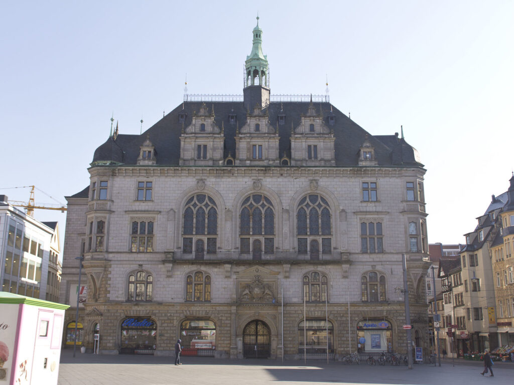 Frontansicht des Stadthauses